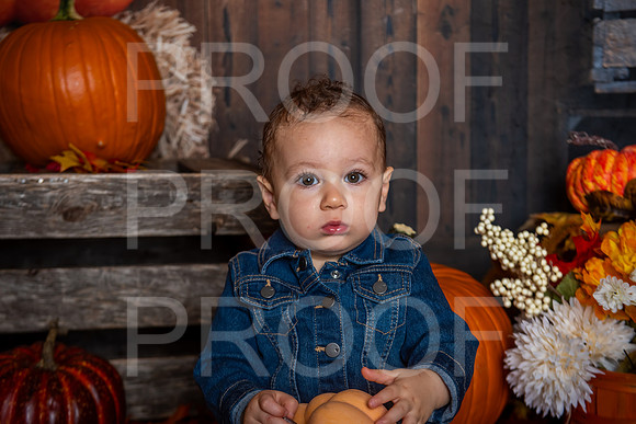G_Saravia_MSCDC_FALL2023_PhotoHappySA-17