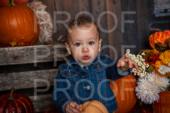 G_Saravia_MSCDC_FALL2023_PhotoHappySA-15